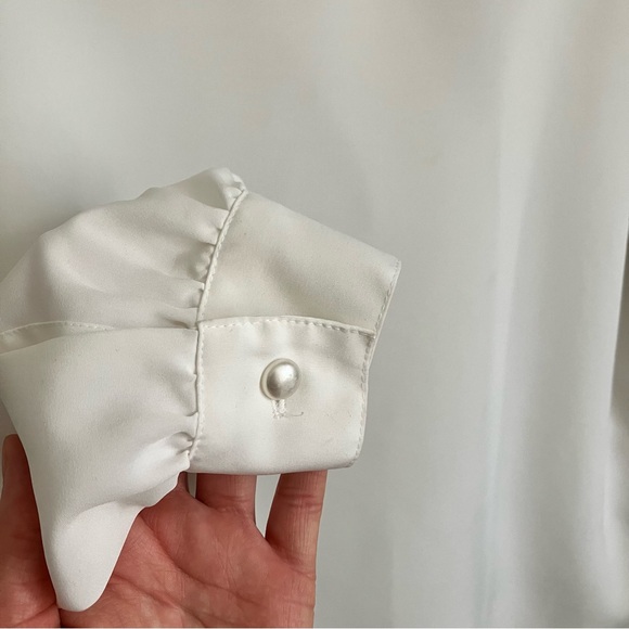 Vintage Button Down Blouse with Embroidered Collar - Picture 8 of 8